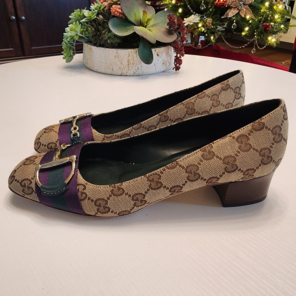 Gucci heels. 8.5B.NWOT